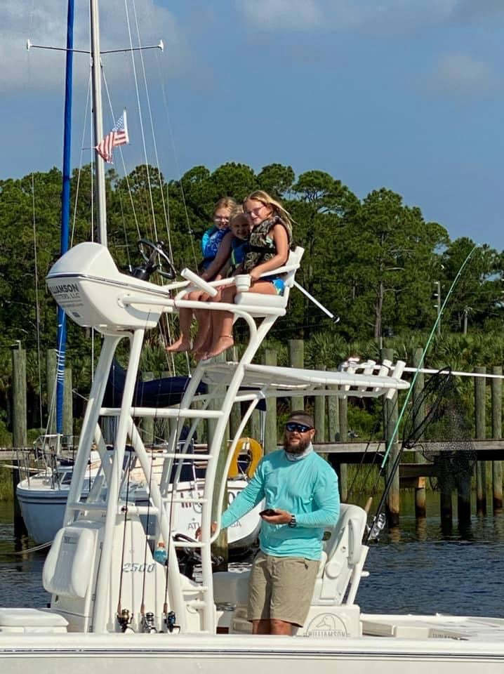 Tours & Cruises: 4 Hour Trips $550 (BOOKING DEPOSIT $150)