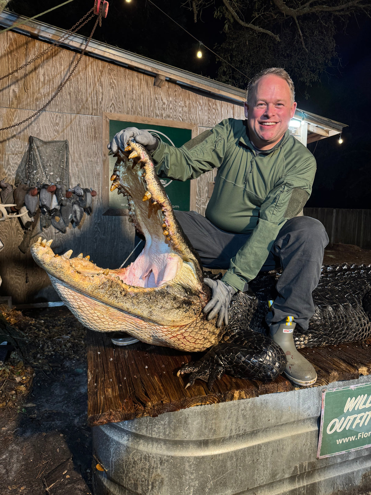 North Florida Gator Hunt: 6 hrs, Aug. thru Oct. [25% BOOKING DEPOSIT]